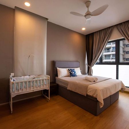 Comfy 3Br Apt In Danga Bay Free Parking Sea View Джохор-Бару Экстерьер фото